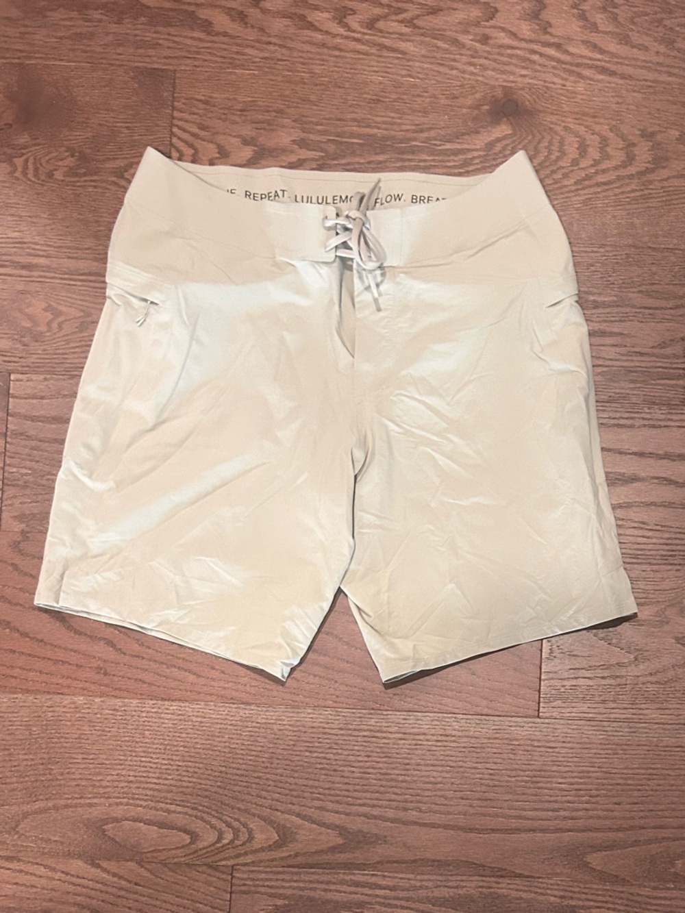 Lululemon Size 32 Men's Current State Board Shorts 9"